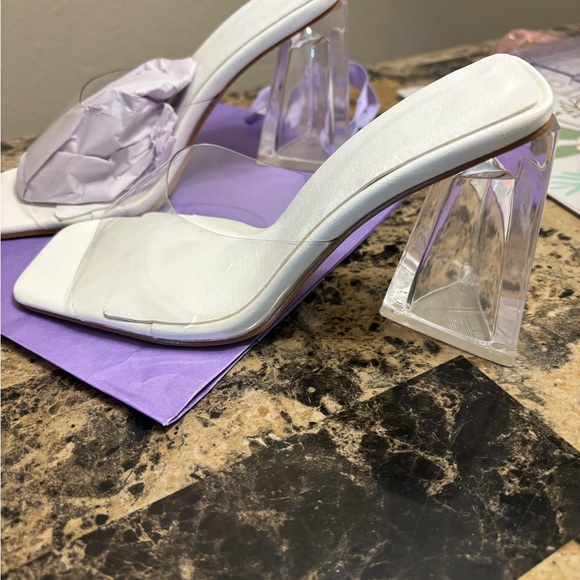 Heels-clear NEW - Picture 5 of 6
